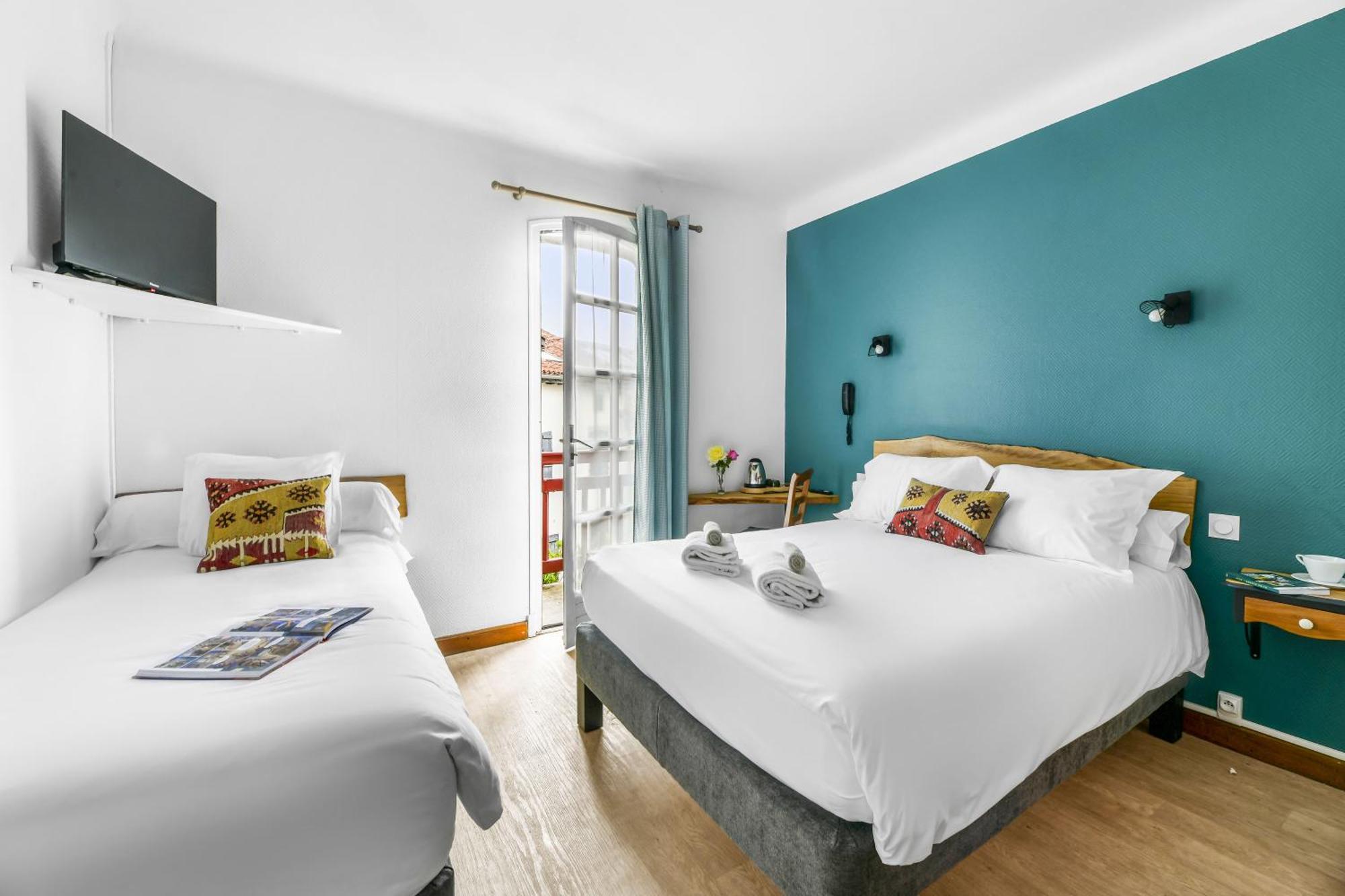 Logis Hotel Restaurant Espelletenia Larceveau-Arros-Cibits Luaran gambar